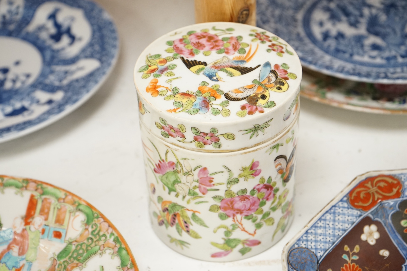 A quantity of Chinese ceramics to include a famille rose pot and cover, four similar dishes and two blue and white dishes together with a Japanese Imari octagonal dish